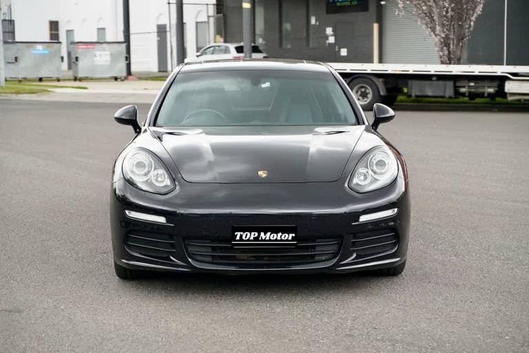 2015 Porsche Panamera